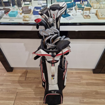 SAC DE GOLF+3 BOIS TAYLORMADE+10FERS+ PUTTER ACCES