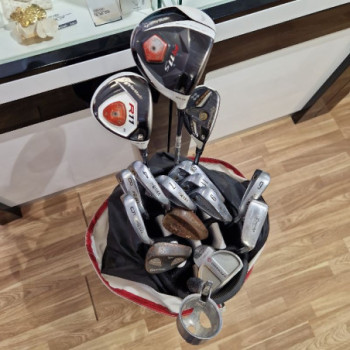 SAC DE GOLF+3 BOIS TAYLORMADE+10FERS+ PUTTER ACCES