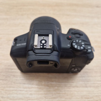 APPAREIL PHOTO CANON EOS R100 + 18-45MM