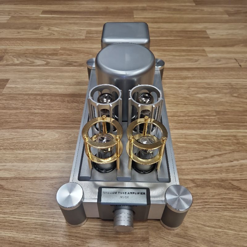 AMPLI MONO VACUUM TUBE AMPLIFIER M30A AMPLI MONO VACUUM TUBE AMPLIFIER M30A