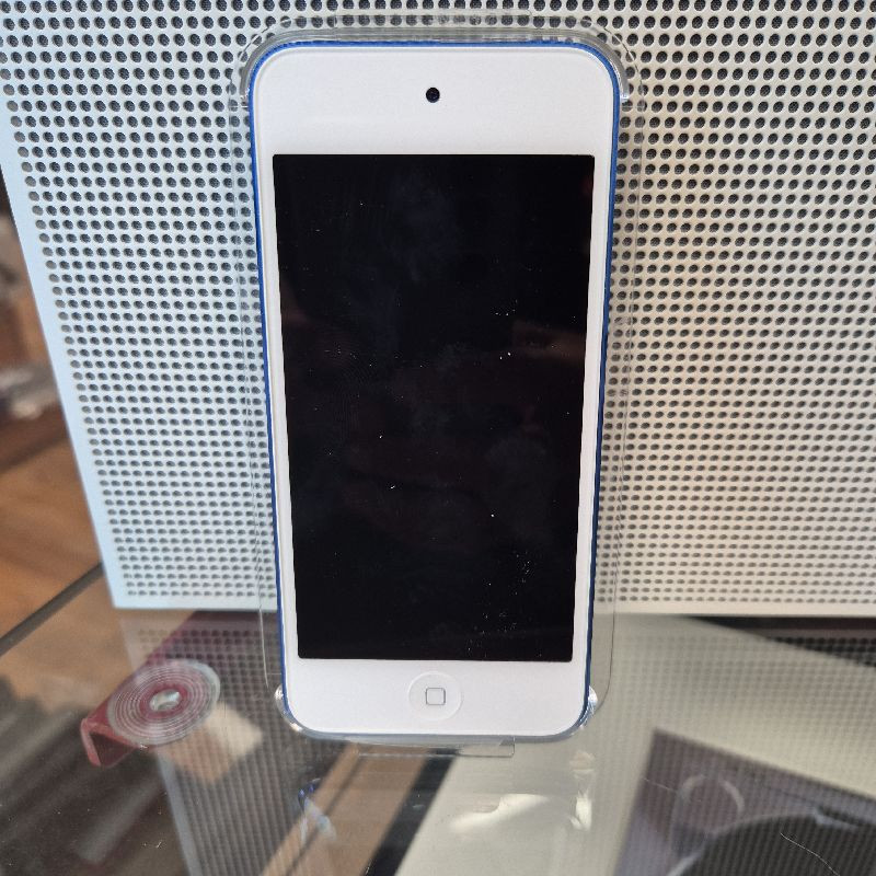 IPOD TOUCH 6TH GEN BLEU IPOD TOUCH 6TH GEN BLEU