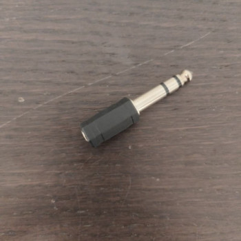 ADAPTATEUR POWER JACK / MINI JACK CON2010