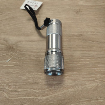 LAMPE TORCHE 9 LED