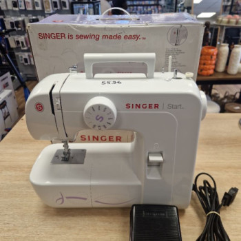 MACHINE A COUDRE SINGER START 1306 BLANC