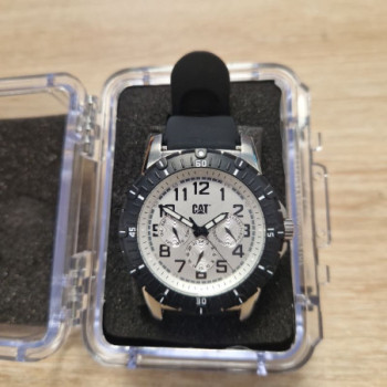 MONTRE CATERPILLAR CHRONO QUARTZ NOIR/FOND BLANC