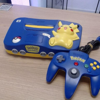 CONSOLE N64 PIKACHU + MANETTE PIKACHU