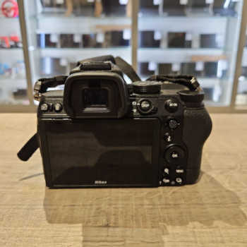 NIKON Z5 + 24-50MM