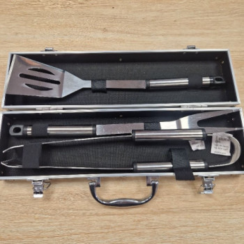 SET BARBECUE INOX  3 PIECES