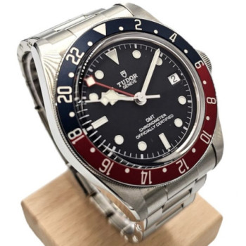 MONTRE TUDOR BLACK BAY 41