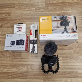 CANON EOS M50 MKII + 15-45MM KIT VLOGGER