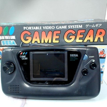 GAME GEAR AVEC ECRAN LCD + BOITE