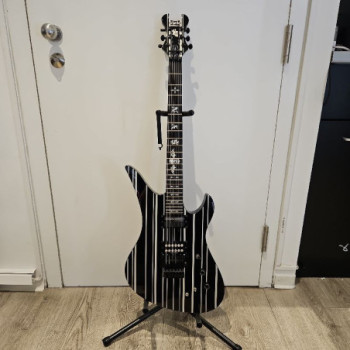 SCHECTER DIAMOND SERIES CUSTOM S GUITARE ELECTRIQUE