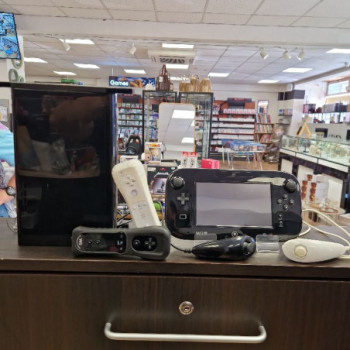 CONSOLE NINTENDO WII U + 2 MANETTES