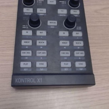 TRAKTOR KONTROL X1 HW