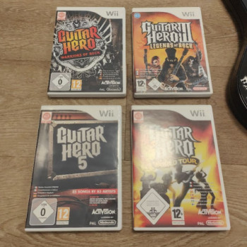 PACK GUITARE HERO 4 JEUX + 1 GUITARE