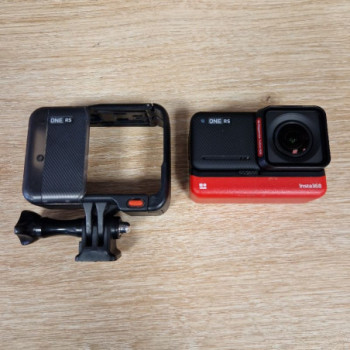 CAMERA INSTA360 ONE RS 4K + CAGE
