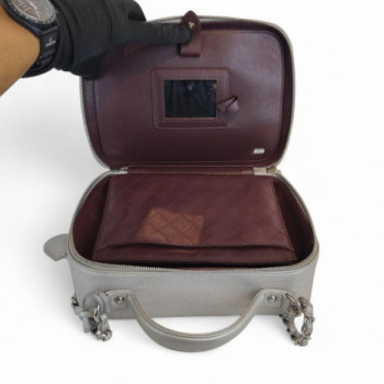 SAC A MAIN CHANEL VANITY CASE