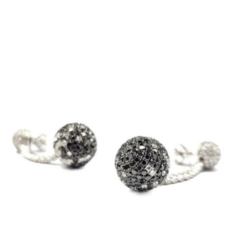 BOUCLES D'OREILLES EN 18CT DIAMANTS NOIR ET BLANC 10.91GR CERTIF