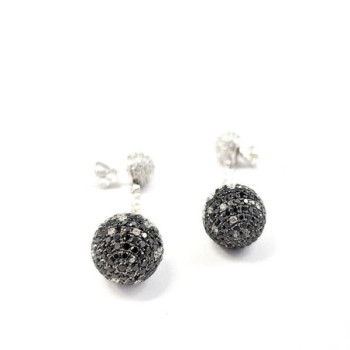 BOUCLES D'OREILLES EN 18CT DIAMANTS NOIR ET BLANC 10.91GR CERTIF
