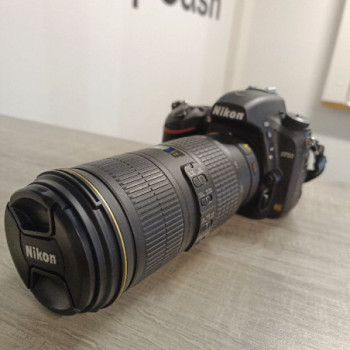 NIKON D750 + Nikon AF-S Nikkor 70-200mm f/4G ED VR