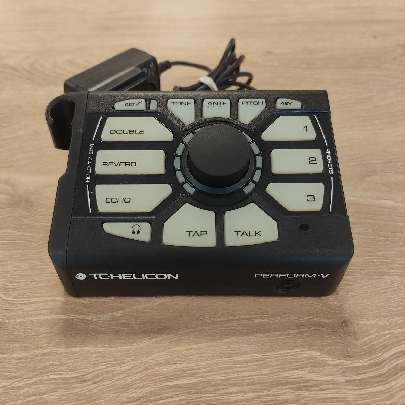 TC Helicon Perform-V Processeur vocal
