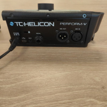 TC Helicon Perform-V Processeur vocal