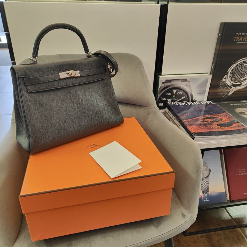 HERMES KELLY 32 RETOURNE TOGO NOIR