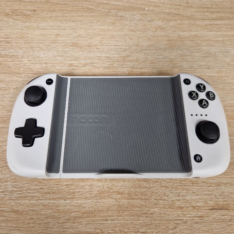 GAMEPAD TELEPHONE NACON MG-X MFI