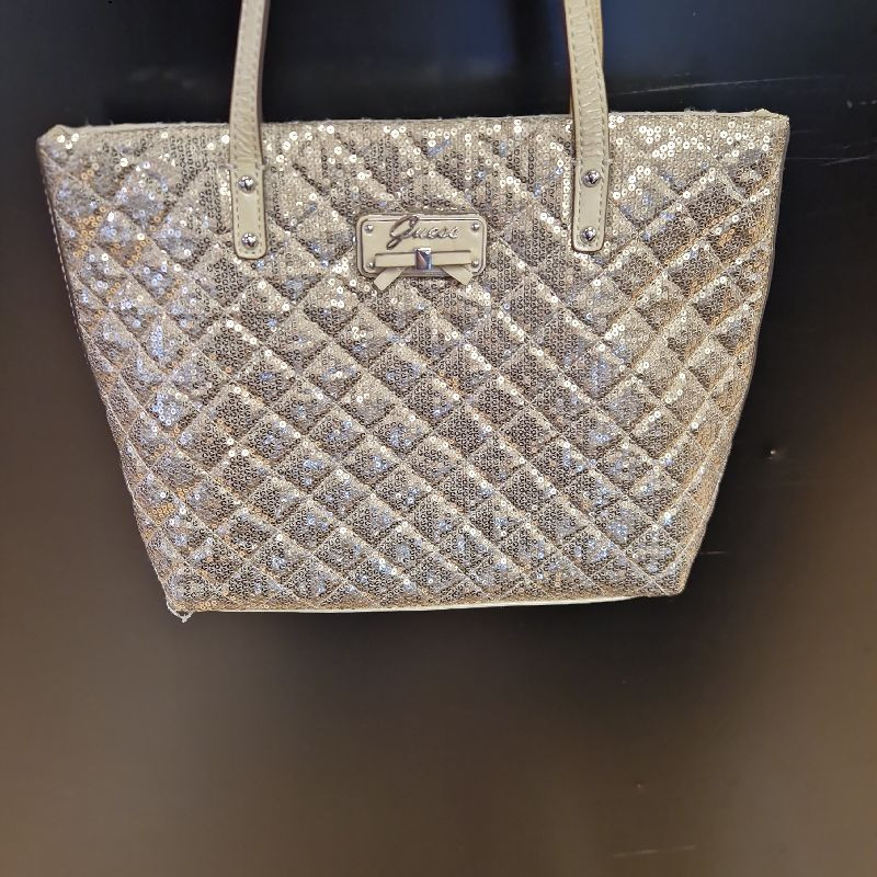 GUESS CANNELLE ET ARGENT