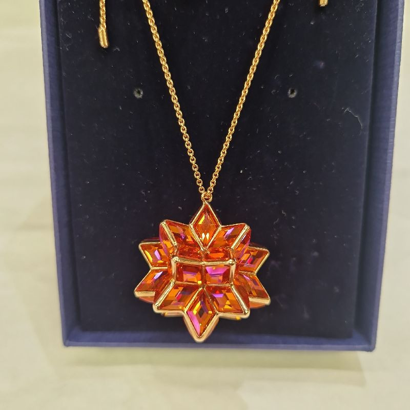 SWAROVSKI COLLIER À PENDENTIF EN CRISTAL