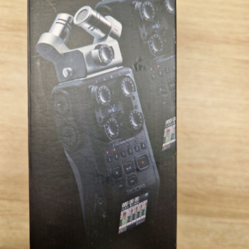 ZOOM H6 BLK ENREGISTREUR NUMÉRIQUE PORTABLE PORTABLE 6 PISTES