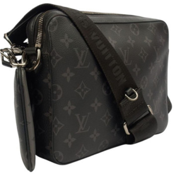LOUIS VUITTON Trio Messenger Monogram Eclipse M69443