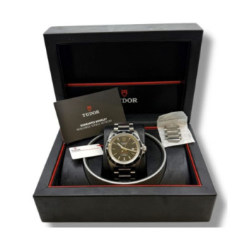 TUDOR GRANTOUR DATE 20500N + BOITE + MAILLONS