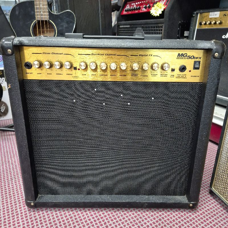 AMPLI MARSHALL MG 50DFX