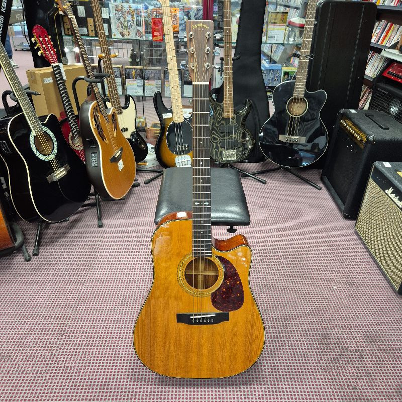 sigma guitar dm-4c korea 84-94 cedre/acajou/touche palissandre sillet os cheville corne chevalet ebene modification elec