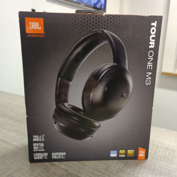 JBL Tour One M3 Black