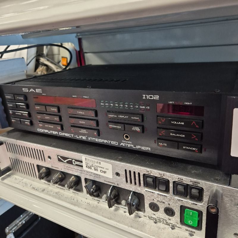 AMPLI SAE I102