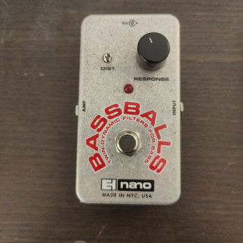 PEDALE EFFET ELECTRO HARMONIX NANO BASSBALLS