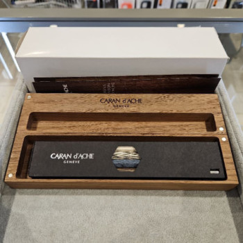 CARAN D ACHE SET PLUMIER CRAYONS DE LA MAISON