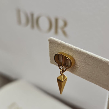 BOUCLES D'OREILLES DIOR CD