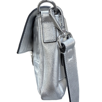 SAC BAGUETTE ARGENTE FENDI