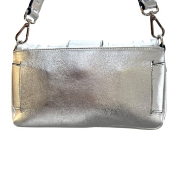 SAC BAGUETTE ARGENTE FENDI