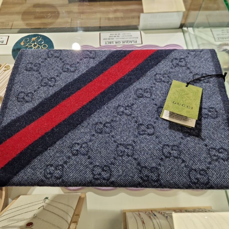 GUCCI ECHARPE EN LAINE GG BLEU FONCE