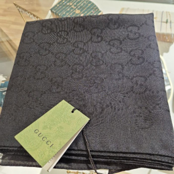 GUCCI ECHARPE GG LAINE ET SOIE NOIRE