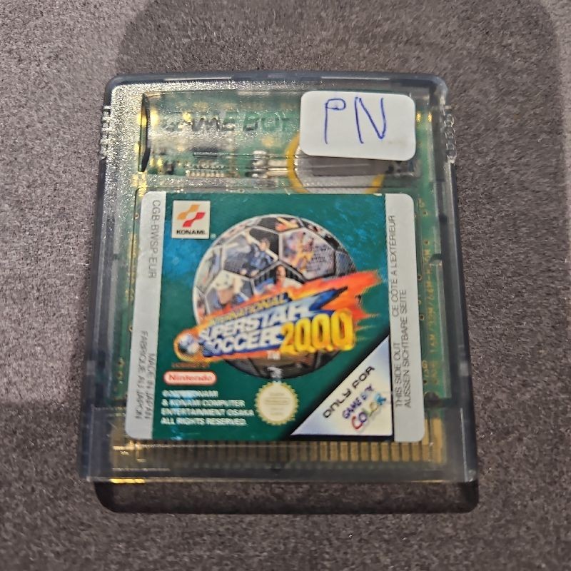 INTERNATIONAL SUPERSTAR SOCCER 2000 - GAMEBOYCOLOR (CARTOUCHE SEULE)