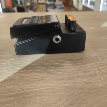 BOSS HEAVY METAL HM-2W