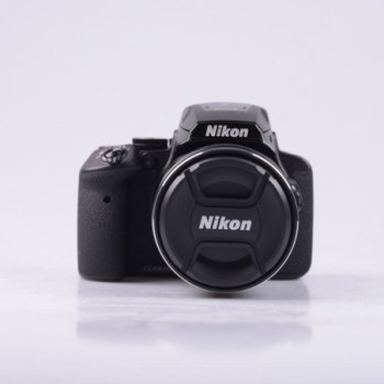 Nikon Coolpix P900 Bridge Camera - Black | High-Zoom Bridge Camera + BOITE