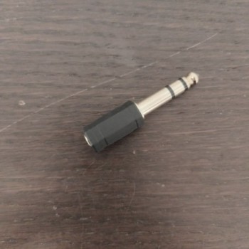 ADAPTATEUR POWER JACK / MINI JACK CON2010