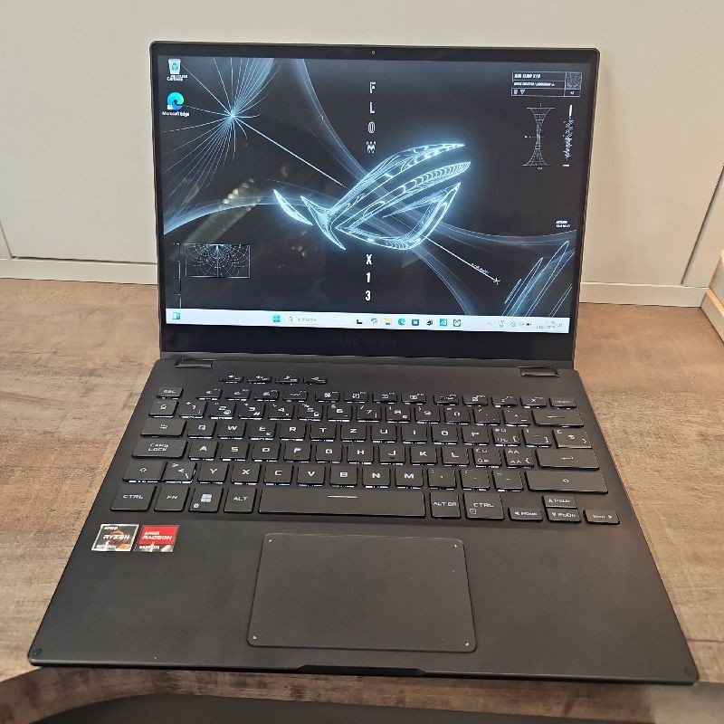 ASUS ROG FLOW X13 16RAM 512GB SSD AMD RADEON GRAPHICS AMD RYZEN 7 6800