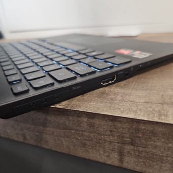 ASUS ROG FLOW X13 16RAM 512GB SSD AMD RADEON GRAPHICS AMD RYZEN 7 6800